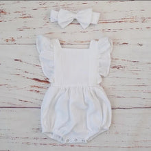 Load image into Gallery viewer, Baby girls romper
