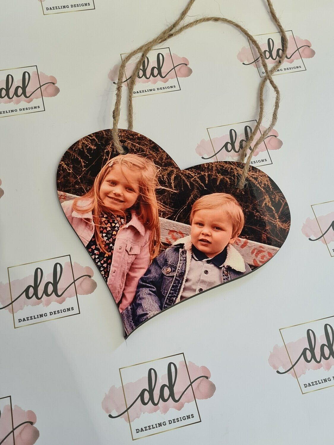 Hanging heart photo plaque