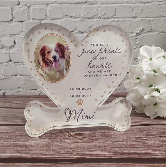 Pet memorial plaque